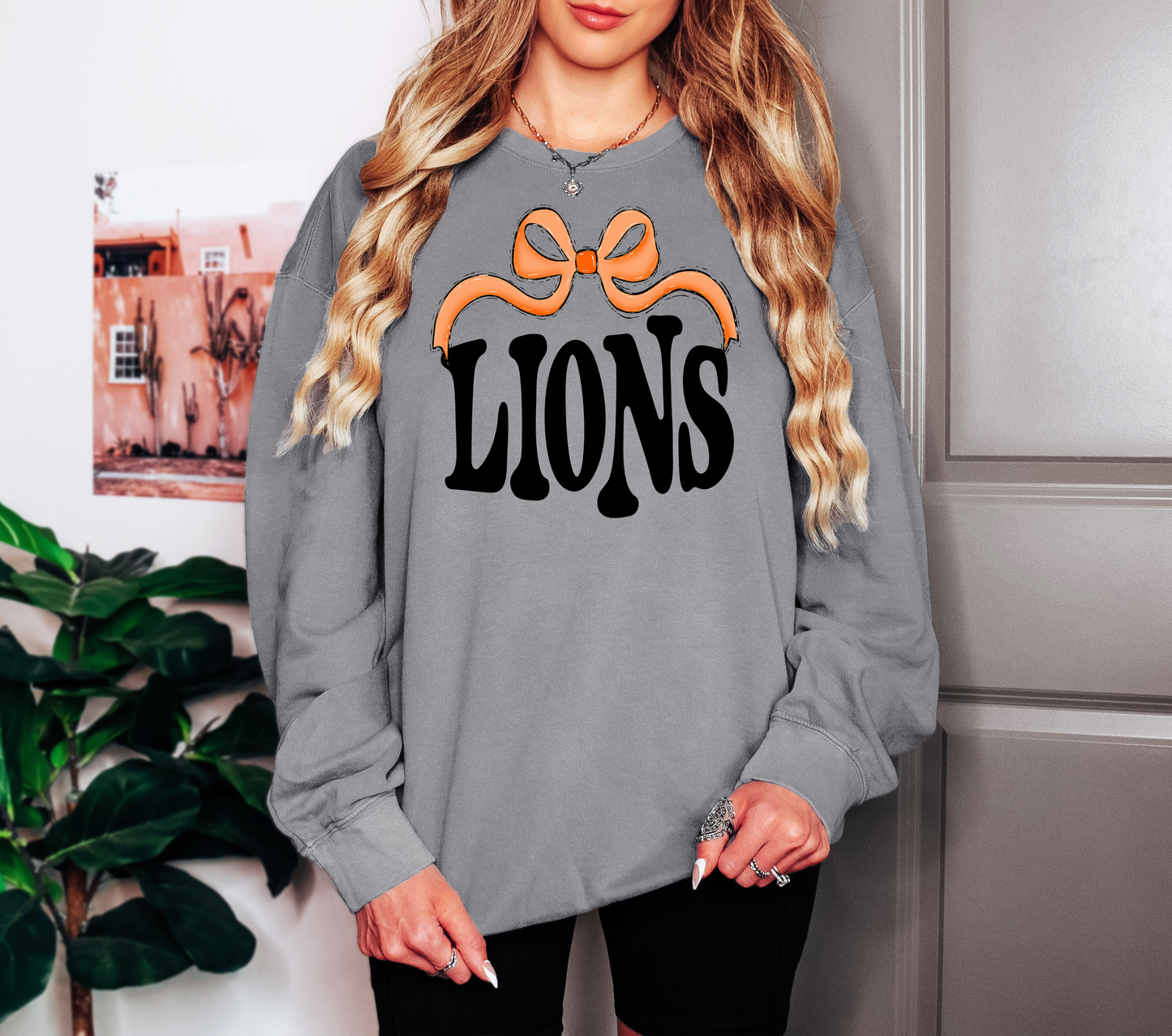 Lions Wide Ribbon T-shirt or Sweatshirt