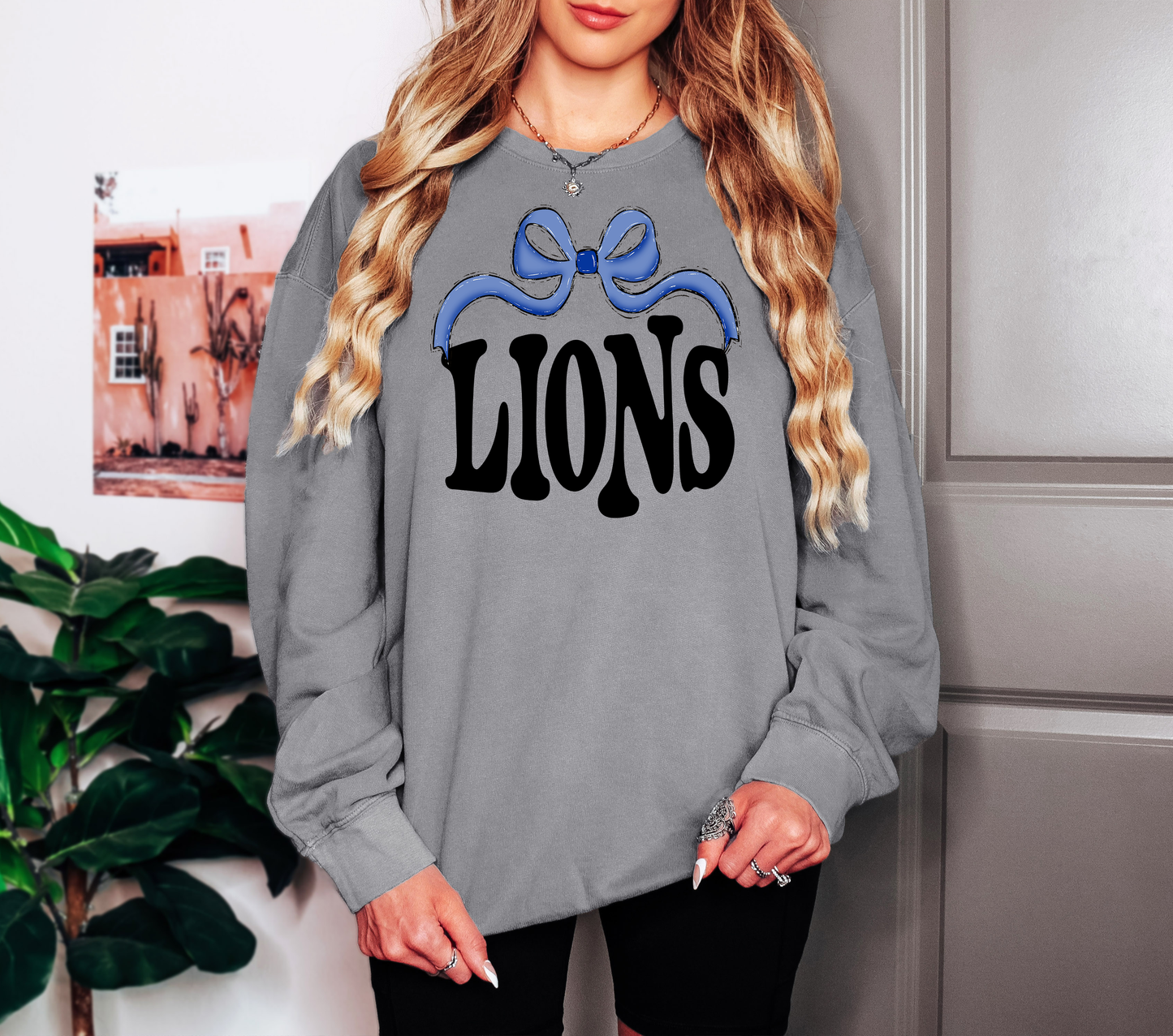 Lions Wide Ribbon T-shirt or Sweatshirt