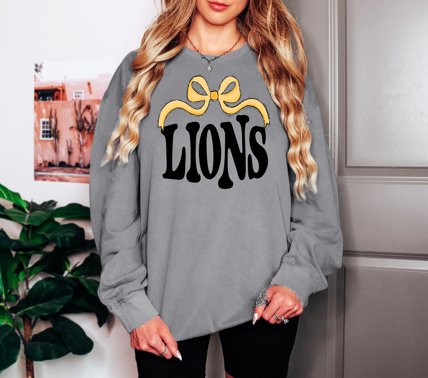 Lions Wide Ribbon T-shirt or Sweatshirt